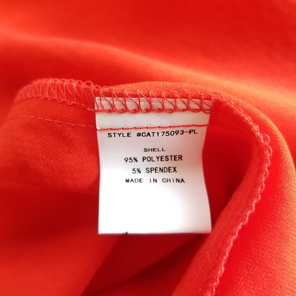 MELLODAY Cold Shoulder Red Top Plus Size - Picture 6 of 8